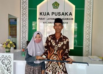 Viral Nikah di KUA, Pasangan di Probolinggo Jadikan Linggis Sebagai Mas Kawin