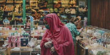 Toko Bersebelahan dengan Masjid, Bolehkah Jualan?