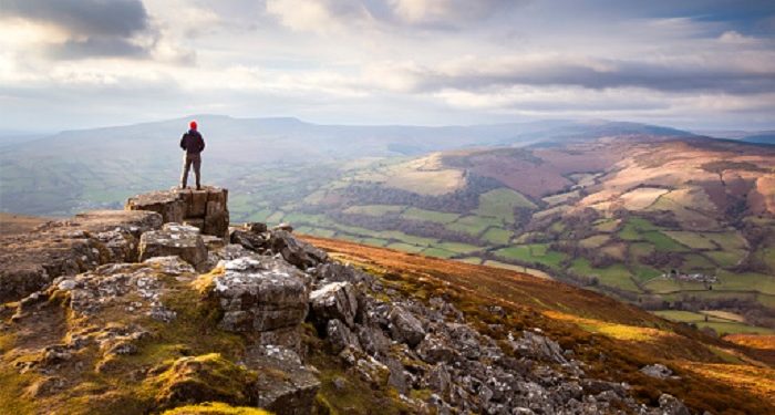 Berusaha dan Menerima Ketetapan Allah adalah Ibadah