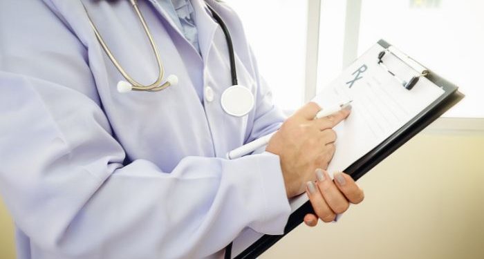 Alasan banyak orang Indonesia yang berobat ke luar negeri