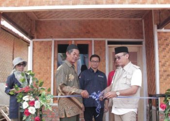 LAZ Al Azhar dan Askrindo Syariah Resmikan Rusli untuk Penyintas Gempa Bumi Cianjur