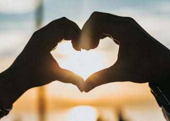 Seperti Apakah Indahnya Hubungan Suami Istri?