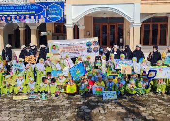 Santri TK Tahfidz Depok Gelar Pawai Sambut Ramadan