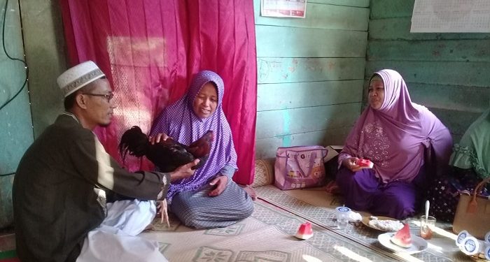 Unik! Di Desa Ini Pengajian Ibu-ibu Berhadiah Ayam