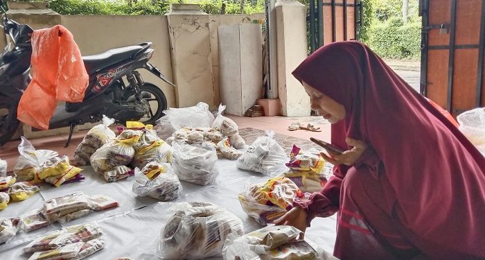 Laris Manis di Bojonggede, Omzet Salimah Food Hampir Tembus 20 Juta