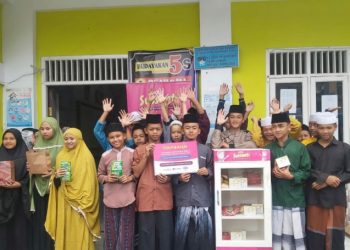 LAZ Al Azhar Salurkan Bantuan Pendidikan Yatim di Depok