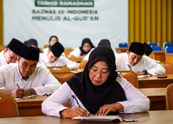 Menulis Bersama Selama 30 Menit, BAZNAS Sambut Ramadan dengan Program Menulis Al-Qur'an