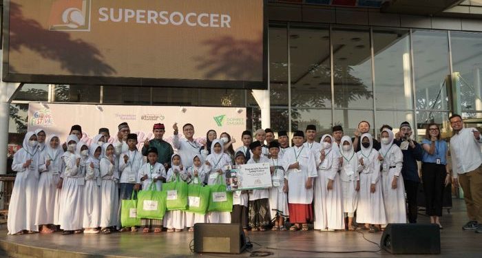 Ukir Senyuman Anak Yatim, Gading Festival bersama Dompet Dhuafa Bagikan Parcel of Happiness