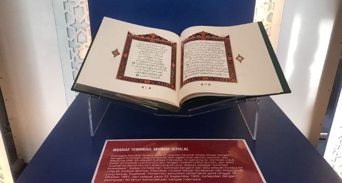 9 Mushaf Al-Qur`an Fenomenal Koleksi Bayt Al-Qur`an Dan Museum Istiqlal ...