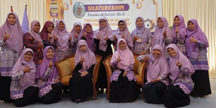 Wisuda Santriwati Tahfiz Baitul Quran Salimah Kudus Warnai Silaturahim Pencinta Al-Quran ke-6