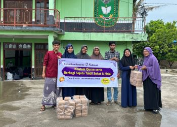 Salimah Kota Kupang Berbagi Takjil Sehat dan Halal