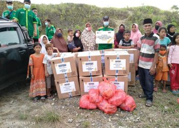 Wahdah Inspirasi Zakat Salurkan 300 Paket Sembako di Toraja