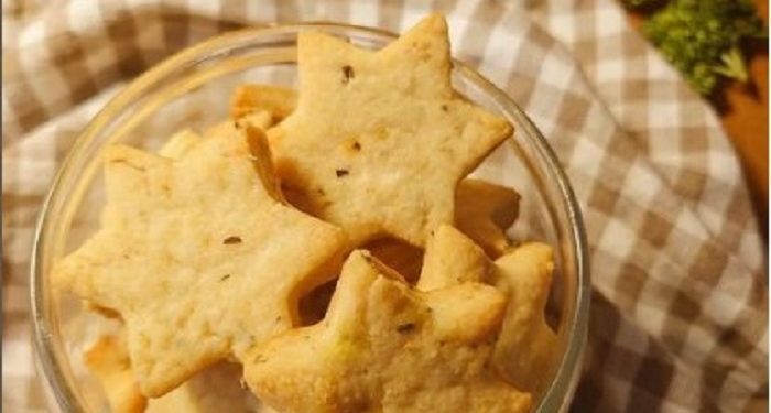 Sajian Lebaran Savoury Parmesan Cookies ala Bunda Icha Savitry