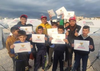 Penuh Haru, Penyintas Gempa Latakia Sambut Bantuan BAZNAS