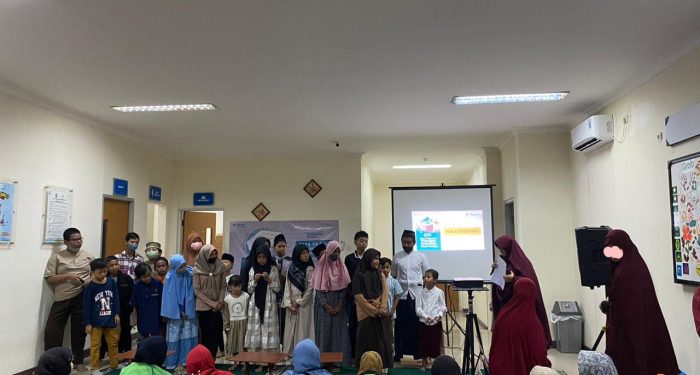 Muslimah Wahdah dan DP3AK Jatim Undang Perempuan Kepala Keluarga Buka Puasa Bersama