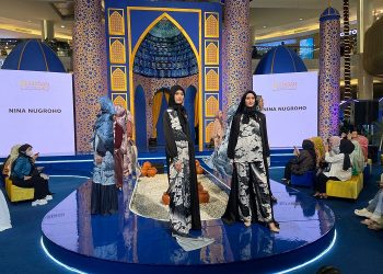 Ramadan Runway 2023, Nina Nugroho Hadirkan Koleksi Raya Monomega