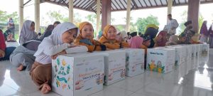 Laznas BMH Bagikan 2.659 Bingkisan Lebaran di 24 Kota/Kabupaten di Jawa Timur 