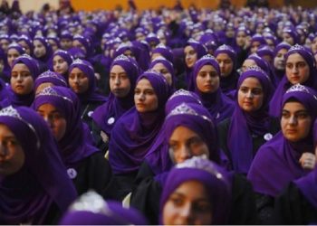Lebih dari 3000 Perempuan Berhijab untuk Pertama Kalinya di Festival Golden Crown Kurdistan