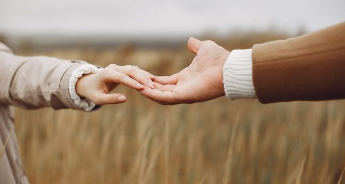 Cara menjadi suami romantis seperti Rasulullah