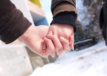 Keshalihan Suami Istri Syarat Keharmonisan