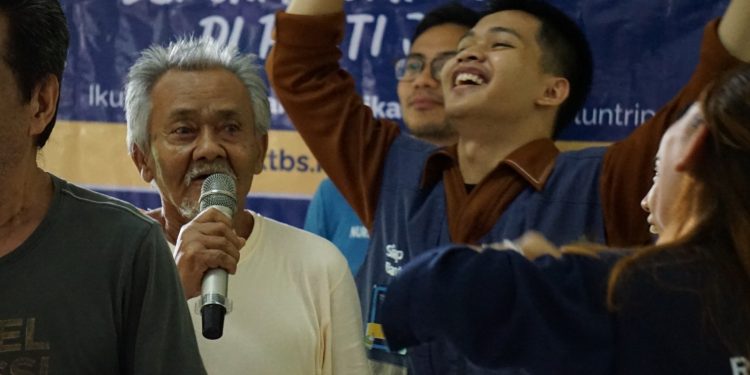 Aksi Kebaikan LAZ Al Azhar dan Kitabisa untuk Lansia di Panti Tresna Werdha Budi Mulia 3