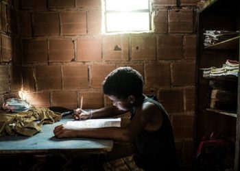 Anak Adalah Rahmat dan Sadaqah Jariyah bagi Orangtua