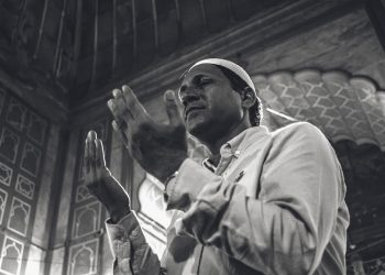 Keistimewaan Istighfar di Kehidupan Dunia dan Akhirat