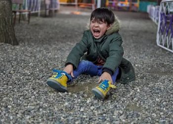 Perbedaan Tantrum dan Meltdown, Serupa tapi Tak Sama