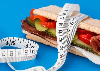 3 Tips Ngemil Saat Diet, Bisa Mengontrol Kenaikan Berat Badan