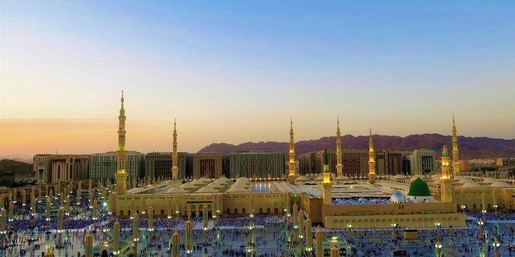 Jamaah Haji Asal Indonesia Mulai Berdatangan di Madinah