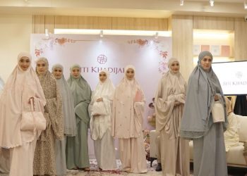 Sukses di Malaysia, Siti Khadijah Resmi Buka Butik Khusus Mukena Premium Pertama di Indonesia 
