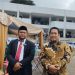 Ketiga anaknya sekolah di Jakarta Islamic Boarding School