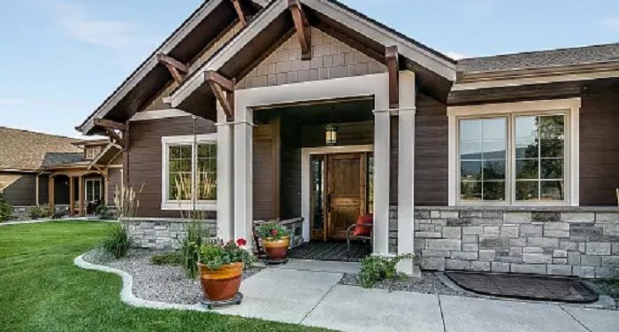 Tinggal Bersama Mertua atau Ngontrak Rumah?