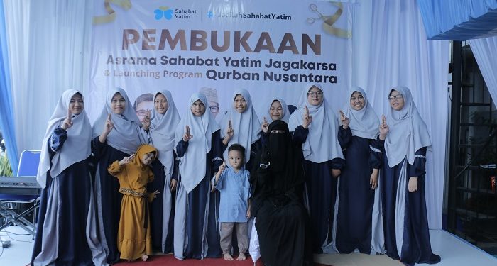 Nur Asia Sandiaga Uno Membuka Asrama Sahabat Yatim di Jakarta Selatan
