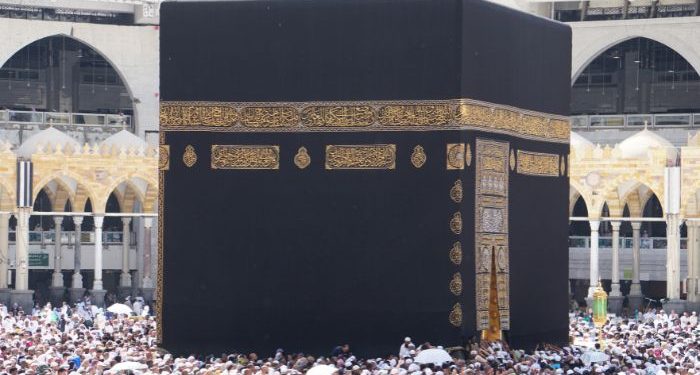 Para Jemaah Haji Asal Indonesia Mulai Bertolak ke Mekah