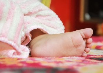 Kepala Bayi Tertinggal di Rahim Ibu saat Melahirkan, Ternyata Bayi Telah Meninggal Seminggu Sebelumnya