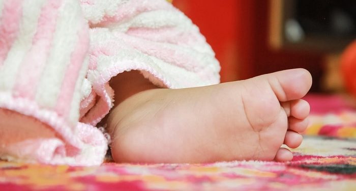 Kepala Bayi Tertinggal di Rahim Ibu saat Melahirkan, Ternyata Bayi Telah Meninggal Seminggu Sebelumnya
