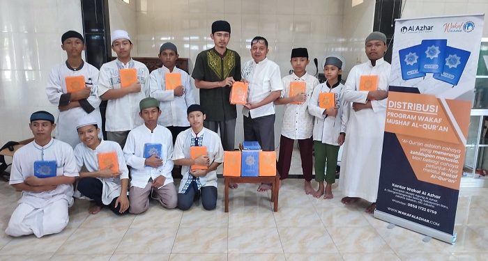 LAZ Al Azhar dan Sekolah Al Azhar se-Jateng Kirimkan Mushaf Al Qur’an untuk Para Hafidz
