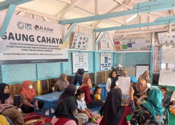 Cegah Stunting, Pengurus Saung Cahaya dan Bidan Desa Cilembu Rutin Gelar Kegiatan Posyandu