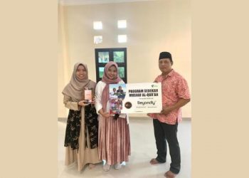 Beyondly Bersama Dompet Dhuafa Salurkan Mushaf Qur’an Di Lima Titik Lokasi