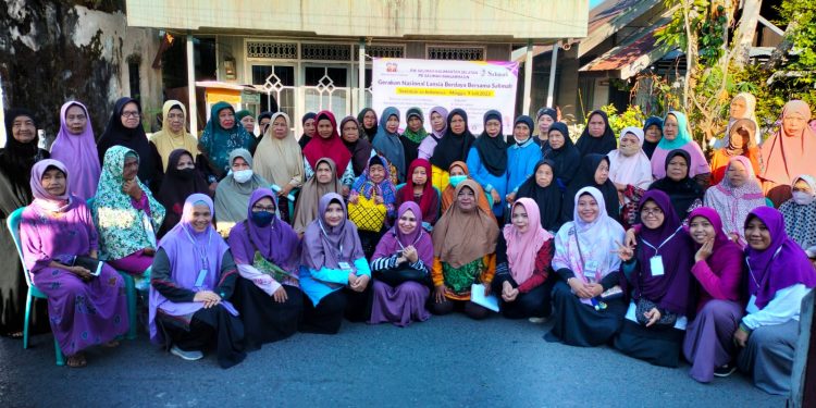 Salimah Kalsel Bahagiakan Lansia melalui Serangkaian Kegiatan