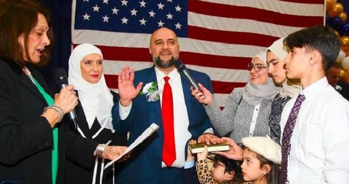 Walikota Muslim Terlama di Amerika Ungkap Dampak Daftar Pantauan FBI