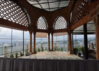 Sensasi Shalat di Musholla Tertinggi di Kota Bandung