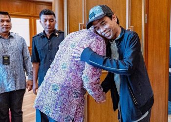 Makna Pertemuan UAS dengan PM Malaysia