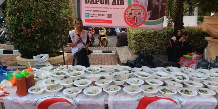 BSMI Jakarta Sediakan Layanan Dapur Air untuk Warga Terdampak Kebakaran di Petojo Selatan