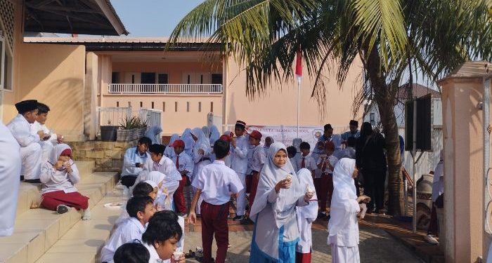 Bagikan Momen Kebahagiaan di Hari Kemerdekaan, SD JISc Depok Meriahkan HUT ke-78 Indonesia dengan Pesta Es Krim dan Jajanan Sekolah