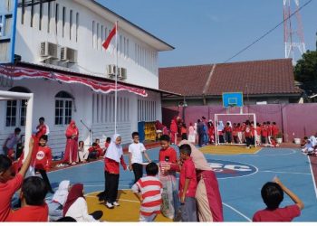 Keseruan SD JISc Joglo Rayakan HUT ke-78 RI dengan Adakan Lomba Estafet Antar Kelas