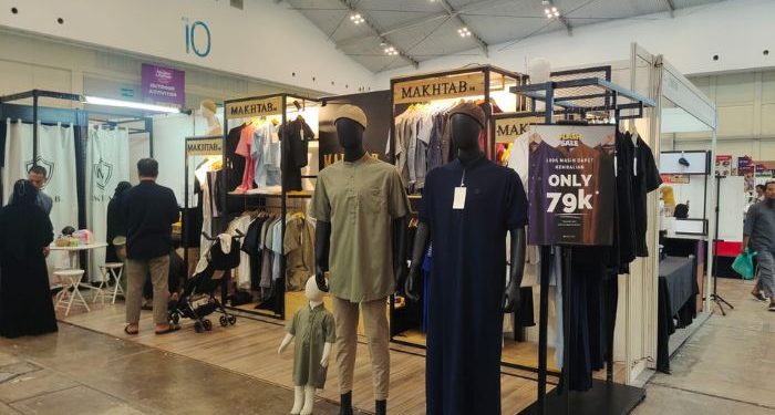 Hadir Sebagai Solusi Busana Muslim Profesional Pria, Makhtab Berpartisipasi di Muslim Life Fest  2023