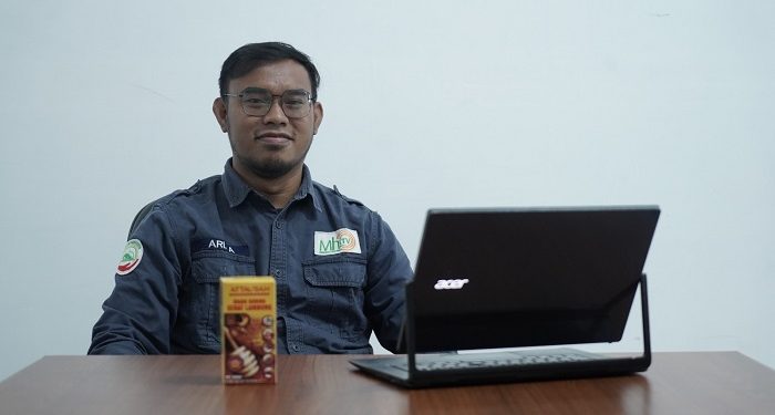 Mantan Kuli Bangunan Kini Jadi Direktur Stasiun Televisi