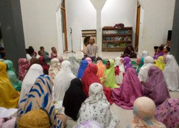 Ustaz Adam Membina Generasi Muda dari Kawasan 3T Desa Mauleum, Pedalaman NTT